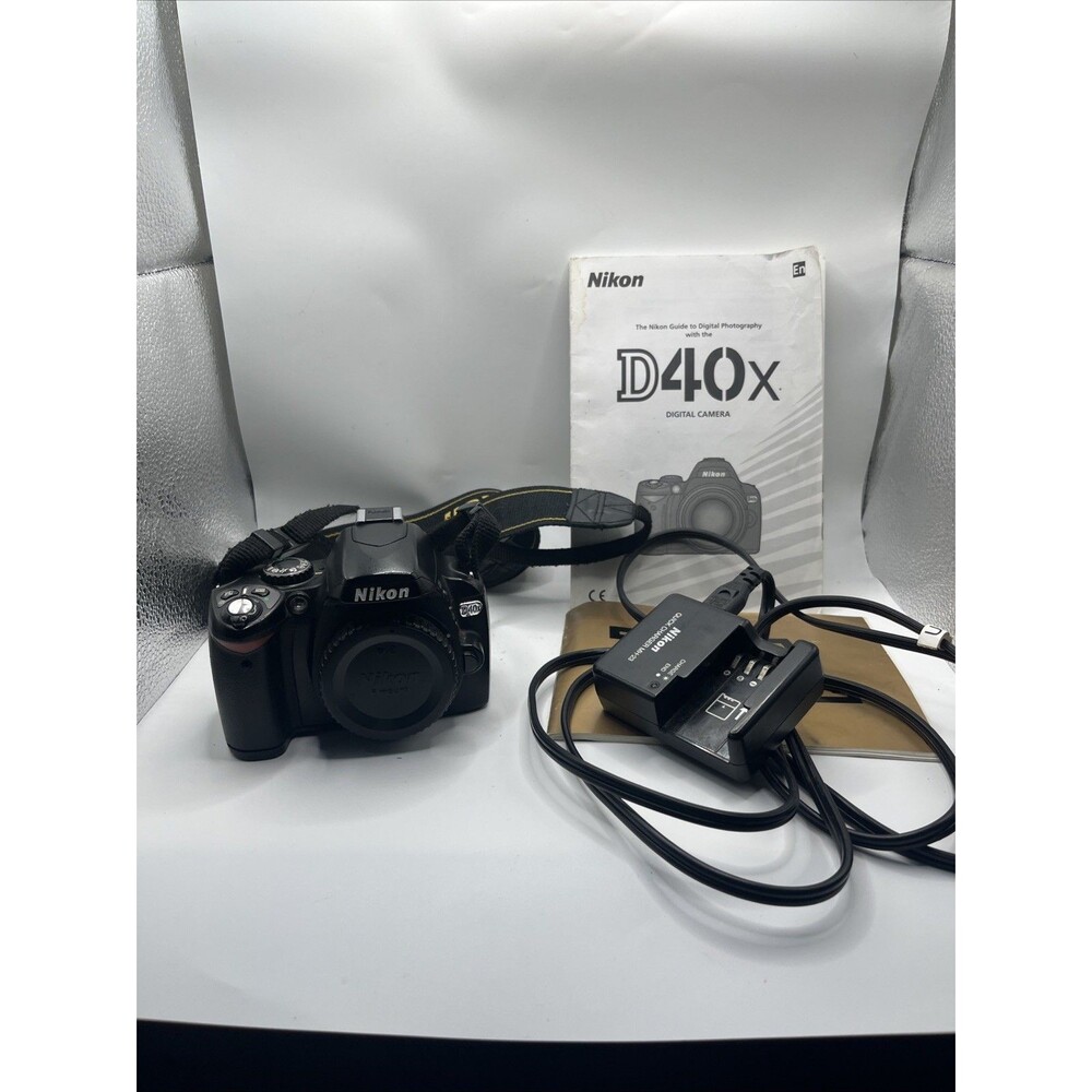Nikon D40 Digital SLR Camera - Black (Body  Only),  Error